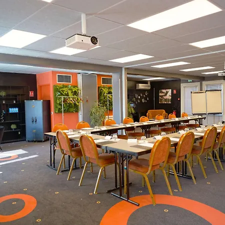 Western The Wish Versailles Hotell 3*