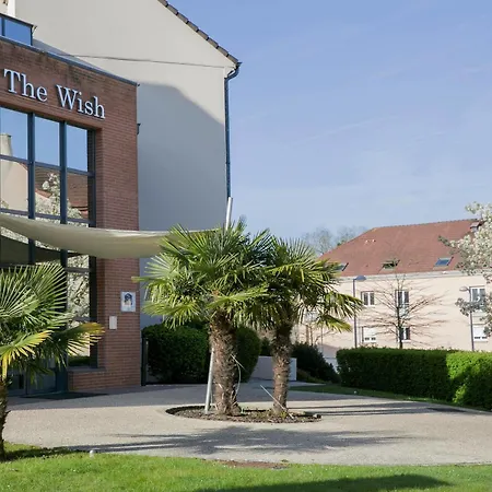 Western The Wish Versailles Hotel 3*